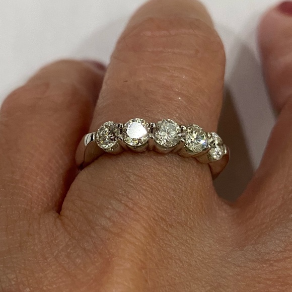 14 KT WG PRONG SET. BAND 98CTW - Picture 3 of 6
